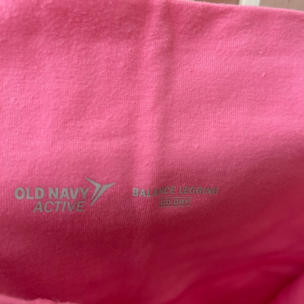 Old Navy shorts - Picture 2 of 2